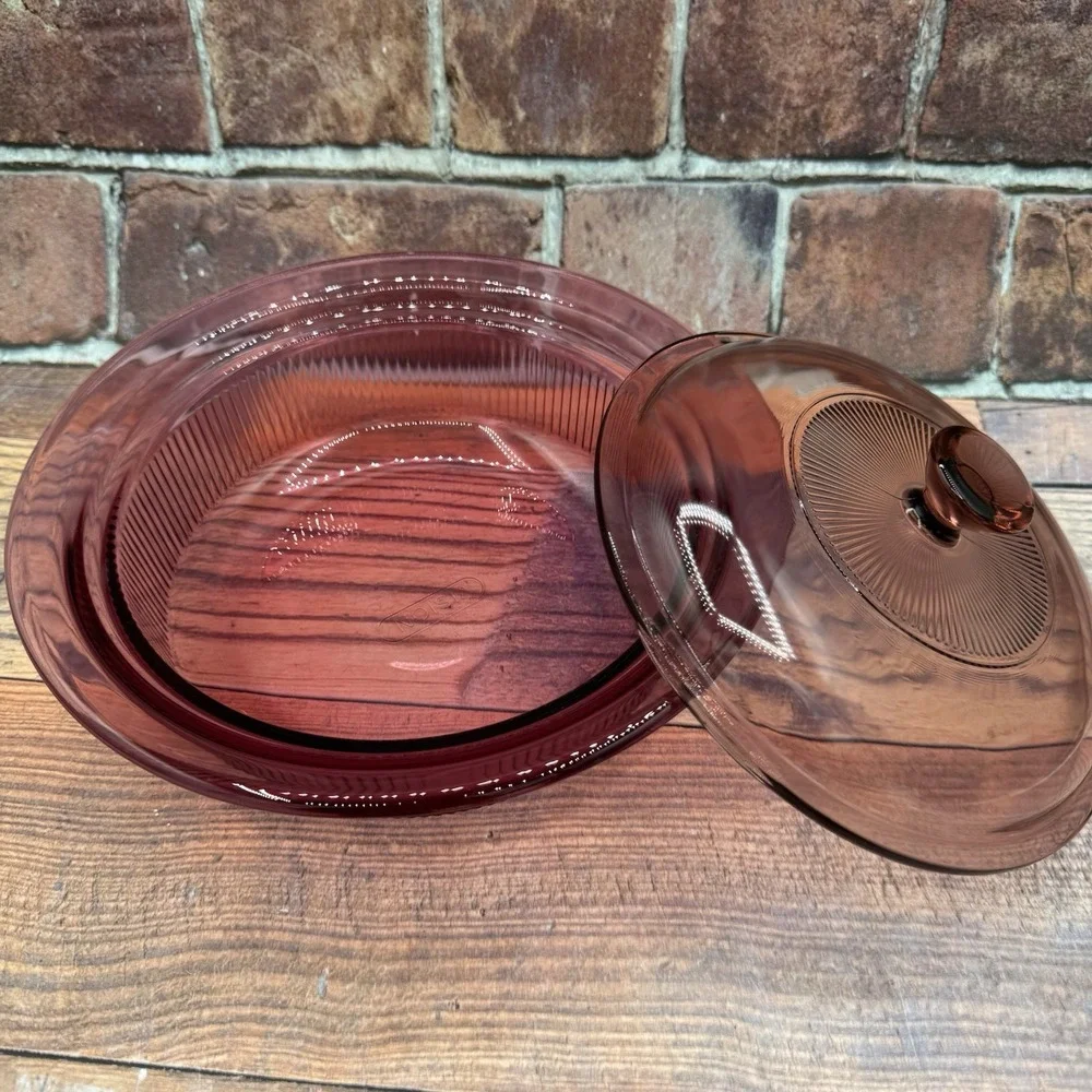 Corning Visions Cranberry Ribbed 1 Quart Casserole w/Pyrex Lid V-31-B Vintage